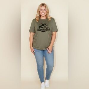 Motherhood is a walk in the park, army green shirt sleeve shirt, size 3XL